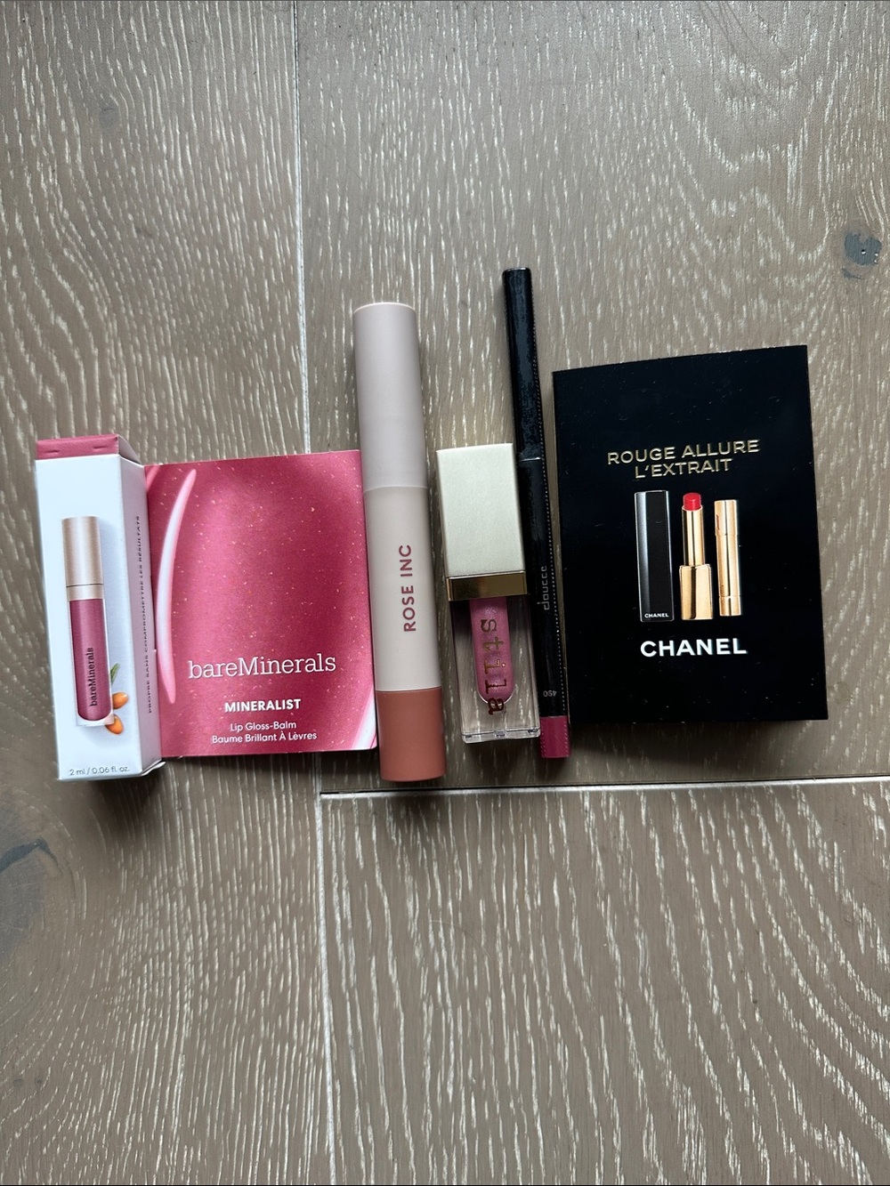 New lipstick lipgloss mixed lot bare minerals stila Chanel
